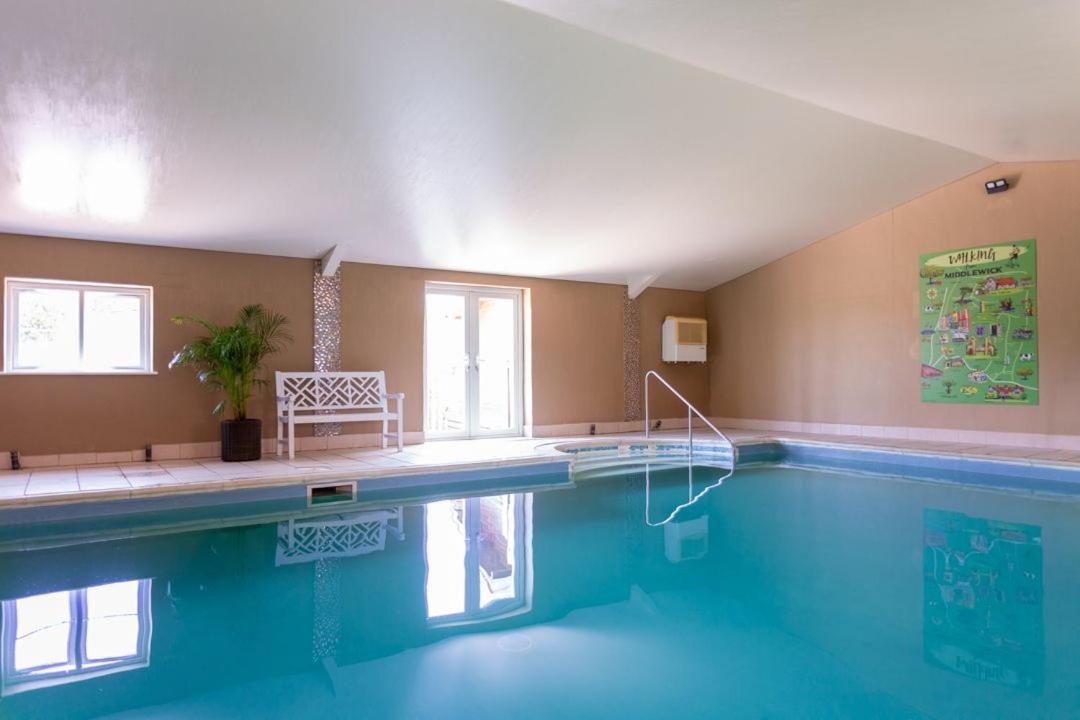 Middlewick Holiday Cottages Γκλάστονμπερι Εξωτερικό φωτογραφία